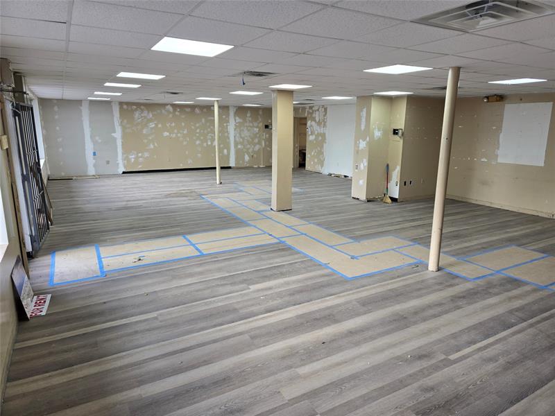 Splendid Commercial Building